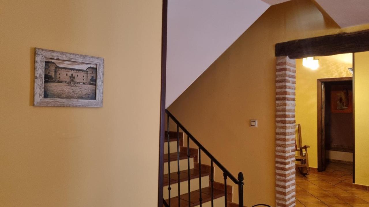 Casa Rural La Posada De Santa Teresa Пастрана Екстериор снимка
